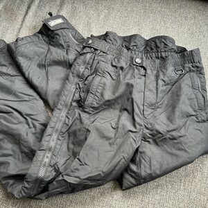 Boys Obermeyer snowpants size 14